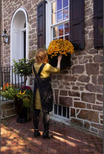 Load image into Gallery viewer, Linen Pinafore Cross-back Apron